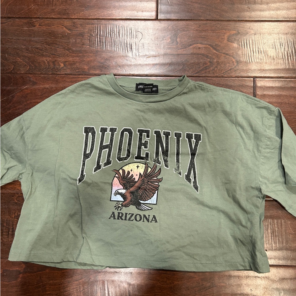 GREEN CROPPED T
